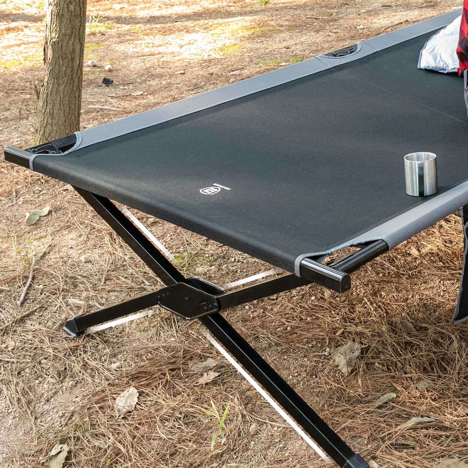 Oversized Sleeping Cot - EVER ADVANCEDCamping CotBlack