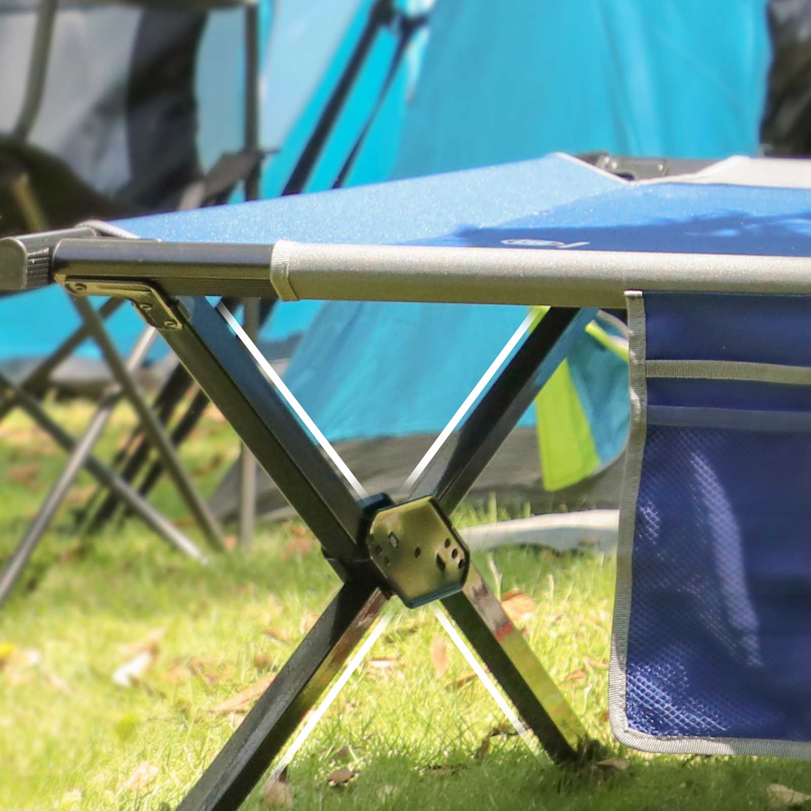 Oversized Sleeping Cot - EVER ADVANCEDCamping CotBlue